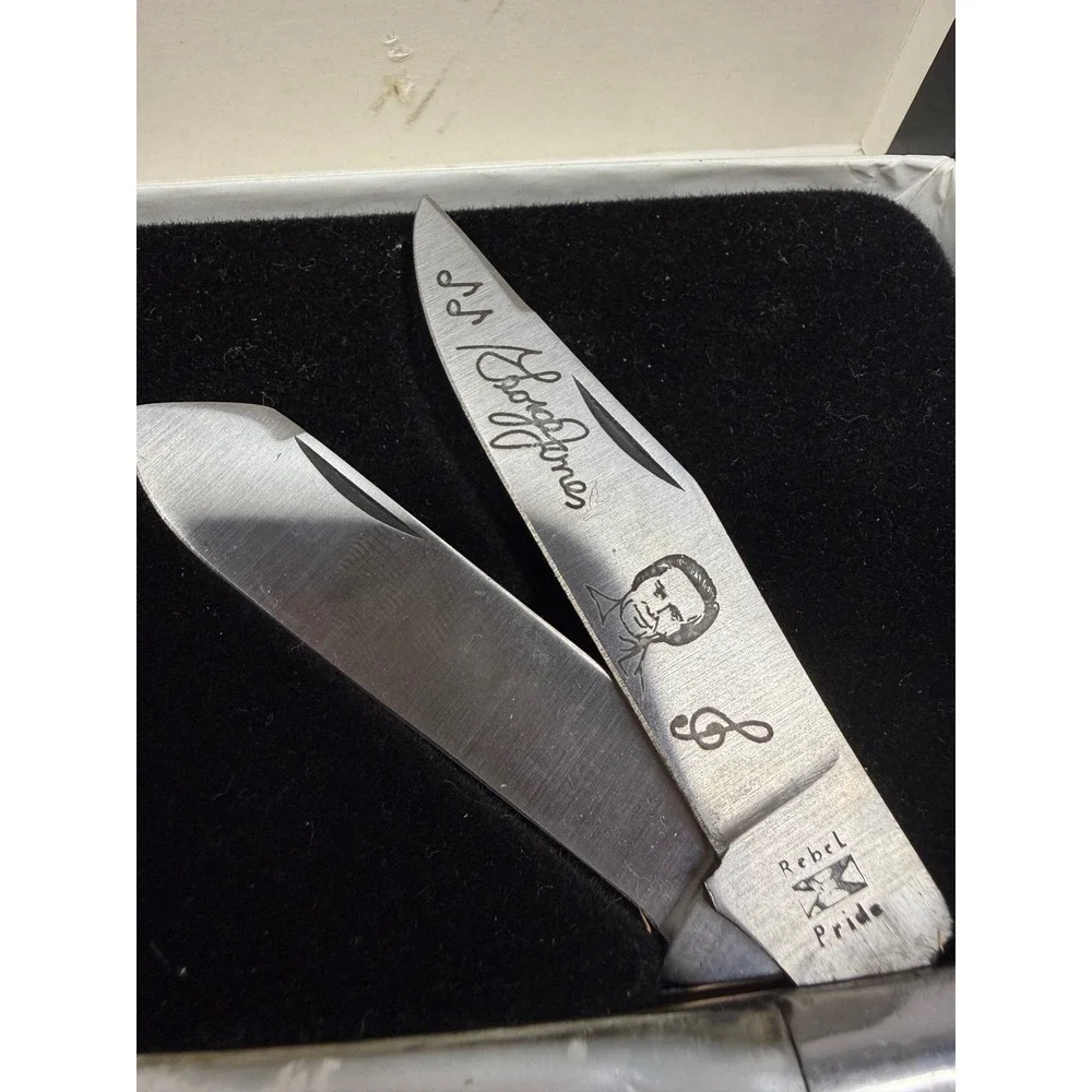 George Jones Country Music Legend Limited Edition Knife Set and Signature Mug